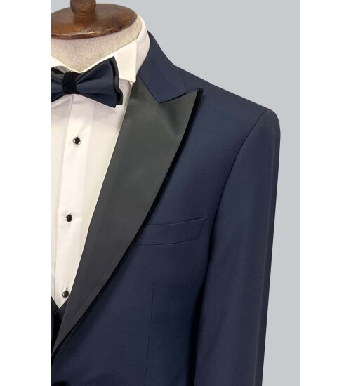 SUIT SARTORIA NAVY BLUE PEAK LABEL TUXEDO 5643